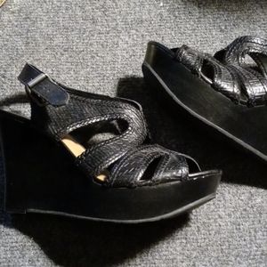 Gianni Bini Wedges